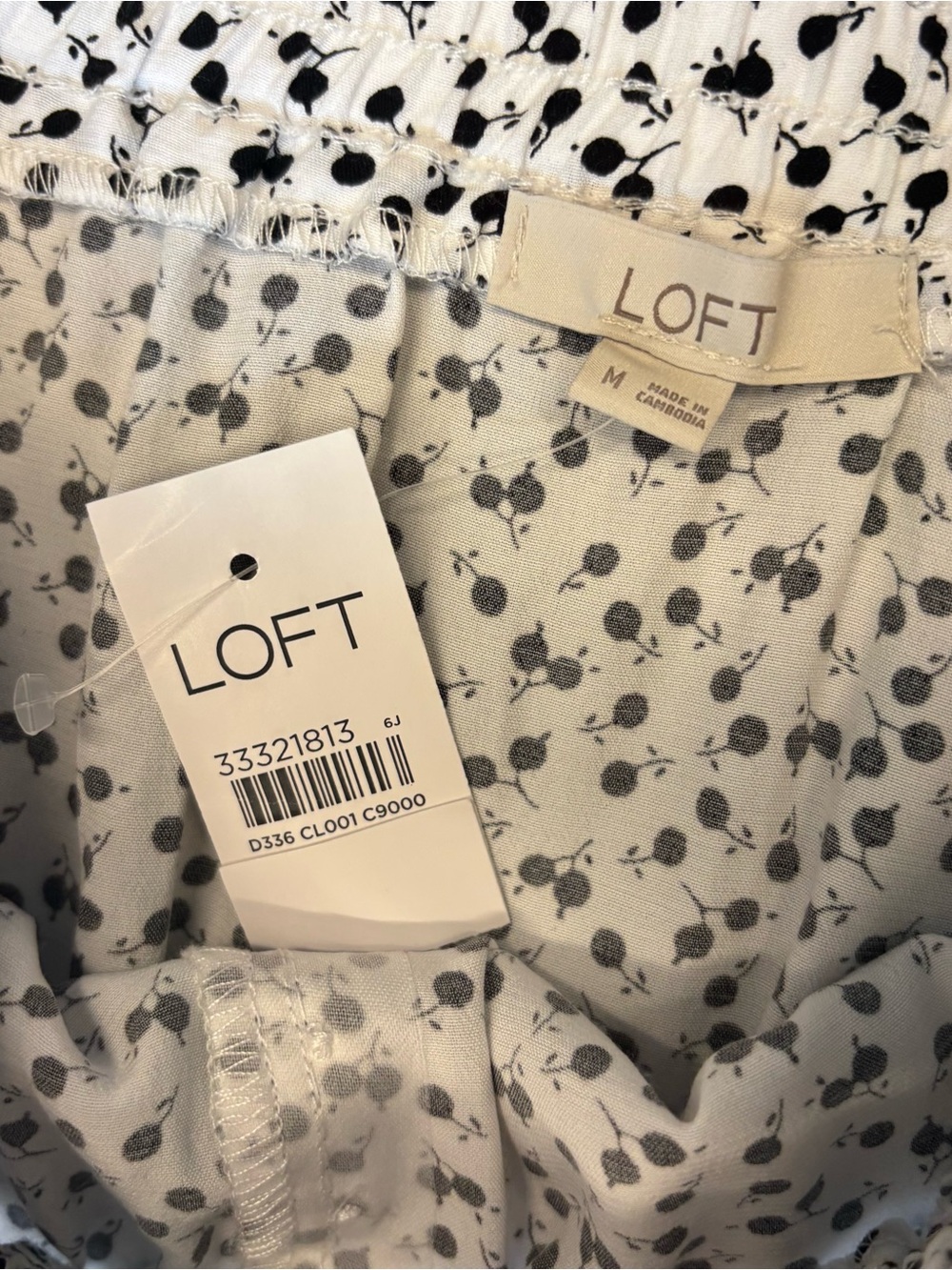 NWT Loft medium MIDI Skirt White Black Cherries Button Detail Front Split - Picture 3 of 9